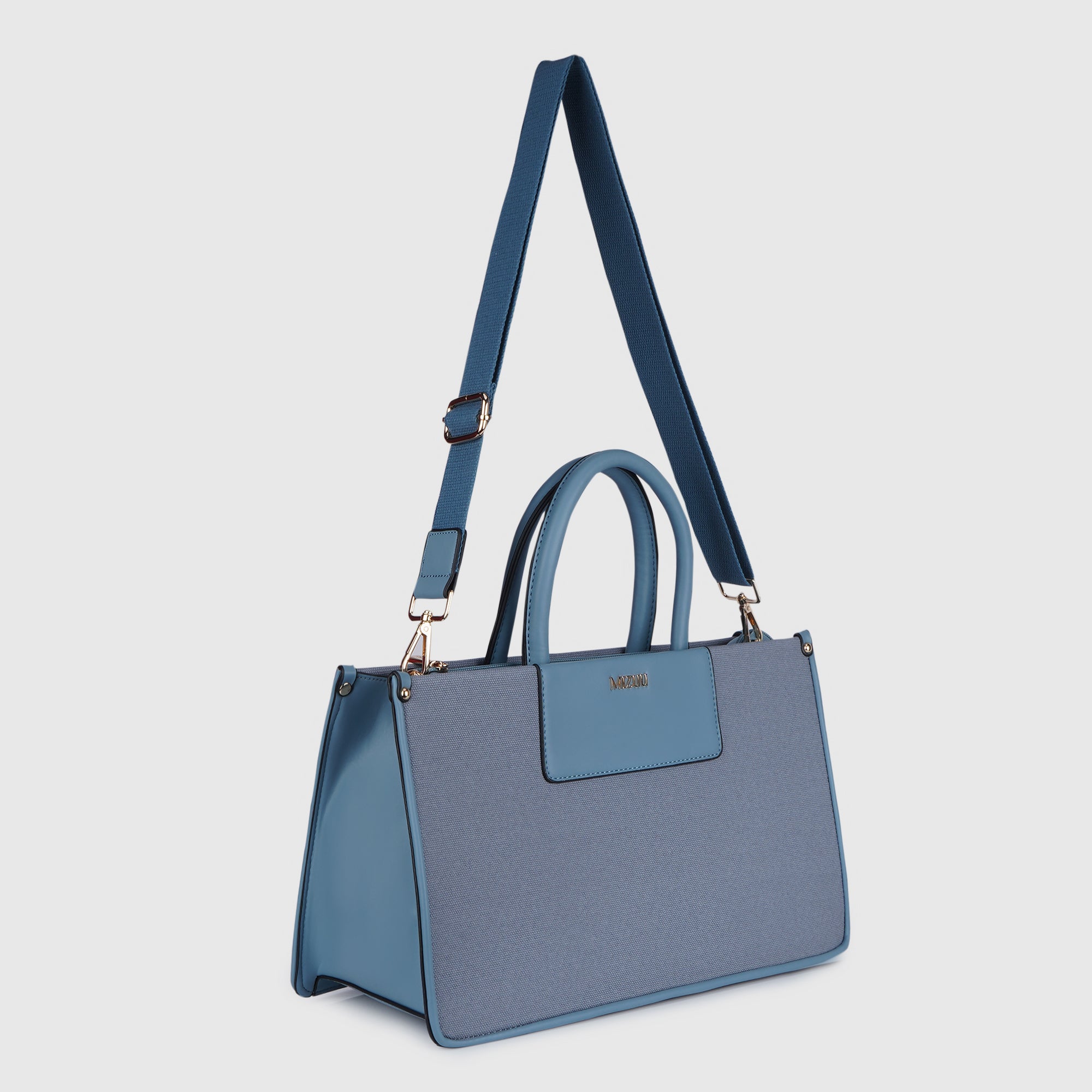 color-blue
